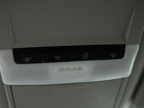 Used 2024 Nissan Altima 2.5 SV image 40