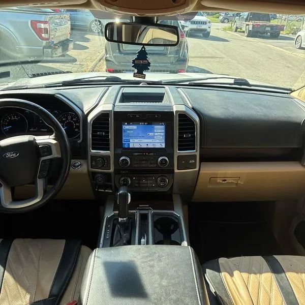 Used 2017 Ford F150 Lariat w/ Equipment Group 502A Luxury AWD/4WD image 29