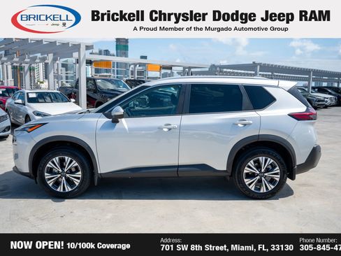 Used 2022 Nissan Rogue SV w/ SV Premium Package image 8