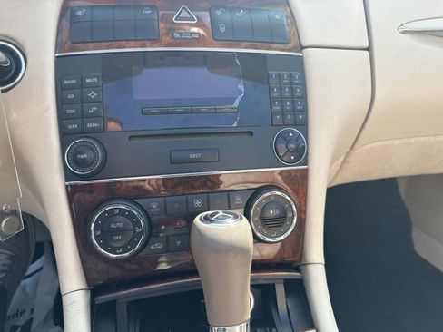 Used 2009 Mercedes-Benz CLK 350 Cabriolet image 33