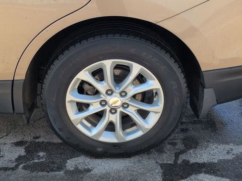 Used 2019 Chevrolet Equinox LT w/ Driver Convenience Package image 33