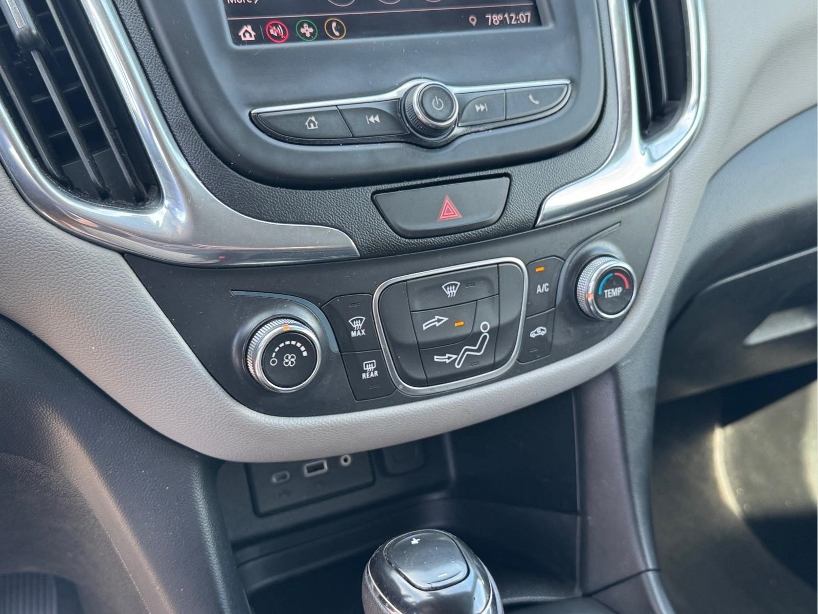Used 2020 Chevrolet Equinox LT FWD image 23