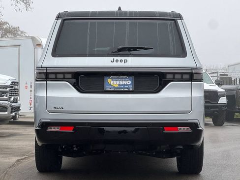 New 2026 Jeep Grand Wagoneer L Summit w/ Premium Group III image 5