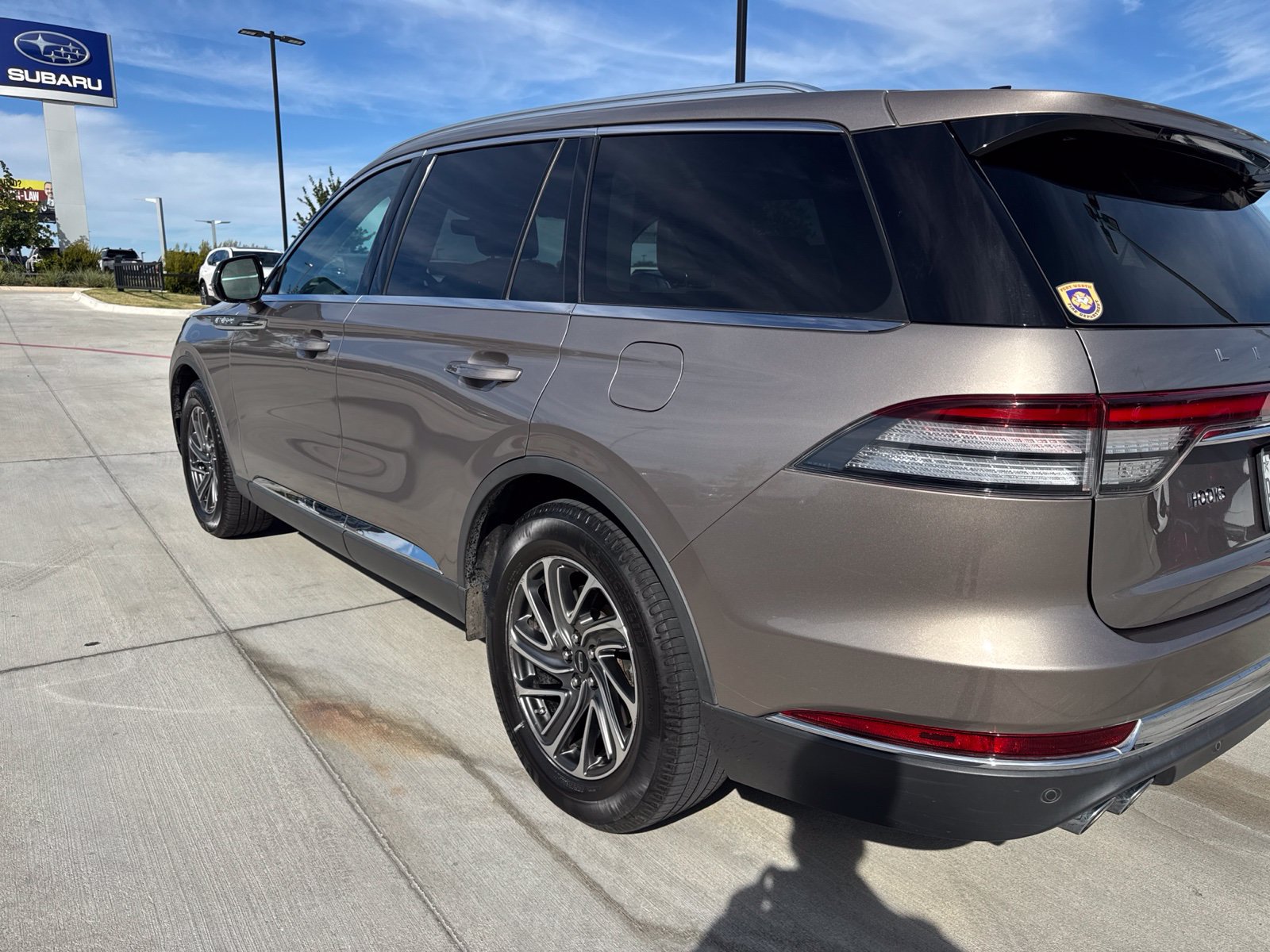 Used 2021 Lincoln Aviator 2WD w/ Elements Package image 6