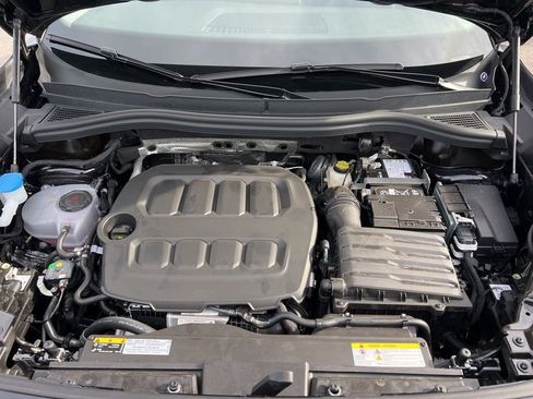 New 2026 Volkswagen Tiguan SE image 11