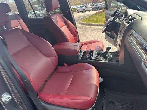 Used 2021 Lexus GX 460 Premium w/ Premium Package image 16