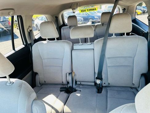 Used 2016 Honda Pilot LX image 11