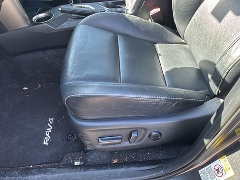 Used 2013 Toyota RAV4 Limited FWD image 20