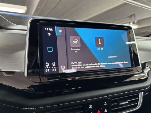 New 2025 Volkswagen Atlas Cross Sport SE image 19