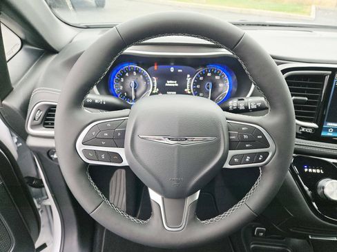 New 2026 Chrysler Pacifica Select image 20