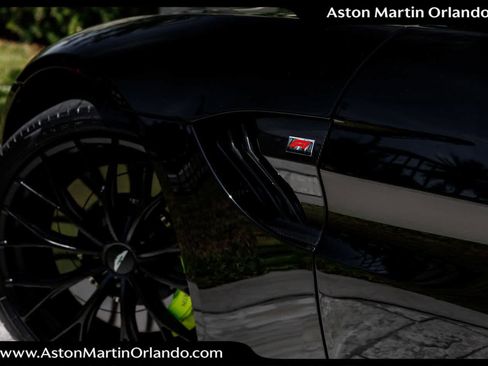Used 2023 Aston Martin V8 Vantage Coupe RWD image 34
