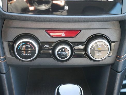 Used 2023 Subaru Crosstrek 2.5i Limited AWD/4WD image 23