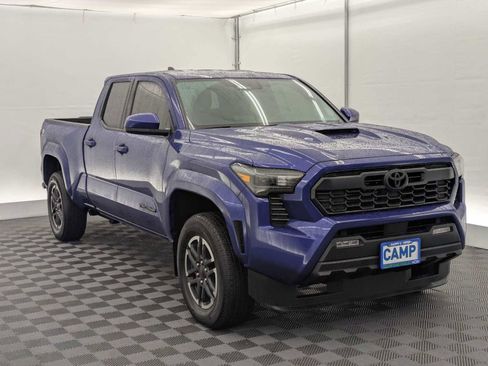 Used 2024 Toyota Tacoma TRD Sport image 8