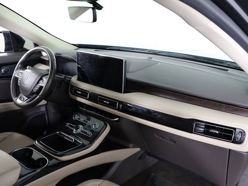 Used 2022 Lincoln Nautilus Reserve image 33