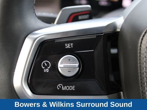 Used 2024 BMW i7 xDrive60 image 29