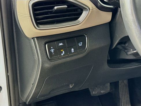 Used 2019 Hyundai Santa Fe FWD image 10