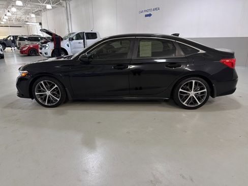 Used 2023 Honda Civic Touring image 5