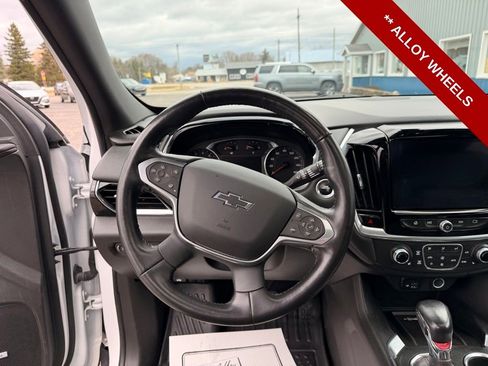 Used 2022 Chevrolet Traverse RS image 21