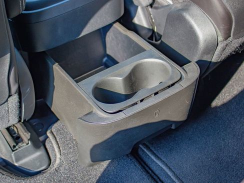 Used 2025 Chrysler Pacifica Select FWD image 35