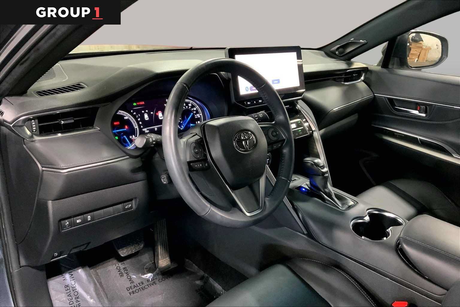 Certified 2023 Toyota Venza XLE AWD/4WD image 17