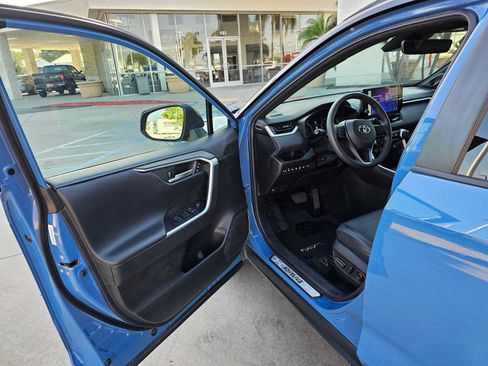 Used 2023 Toyota RAV4 XSE AWD/4WD image 19
