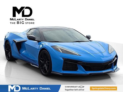 Used 2023 Chevrolet Corvette Z06 image 1