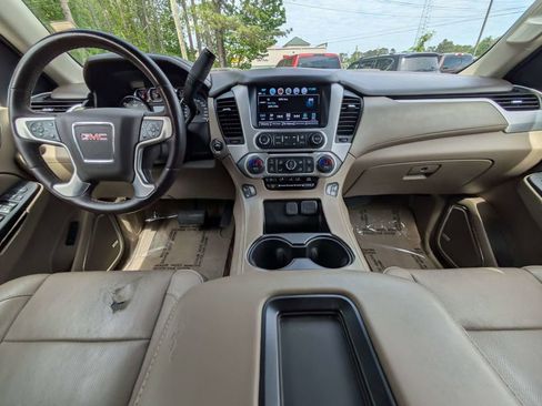 Used 2019 GMC Yukon XL SLT w/ Open Road Package RWD image 14