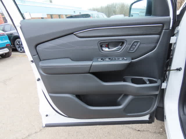 New 2026 Honda Pilot Touring image 19