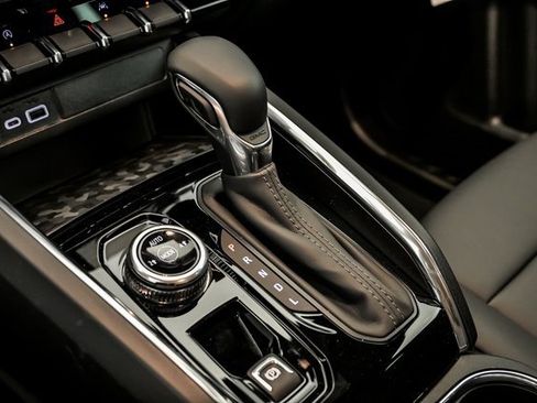 New 2026 GMC Canyon Elevation w/ Convenience Package image 18