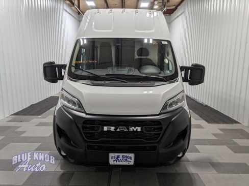Used 2024 RAM ProMaster 3500 w/ Delivery Van Package image 6