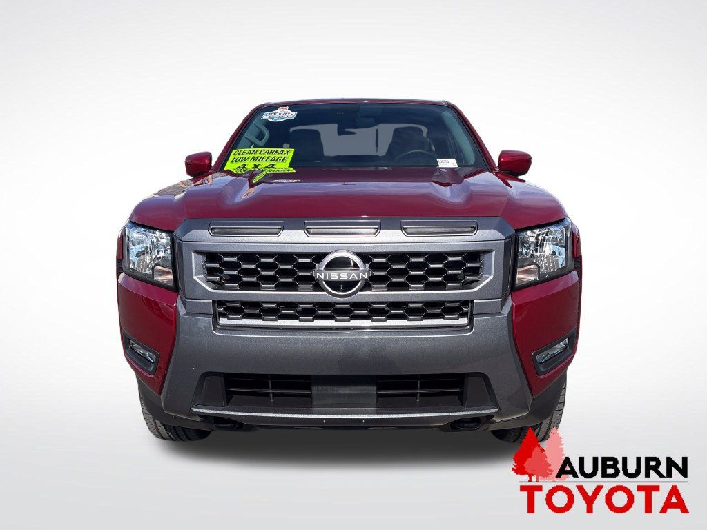 Used 2025 Nissan Frontier SV w/ SV Convenience Package AWD/4WD image 2
