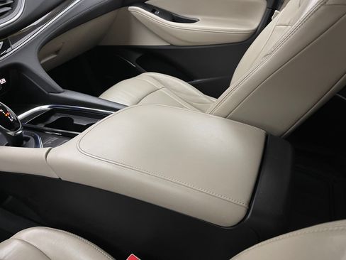 Used 2018 Buick Enclave Premium FWD image 29