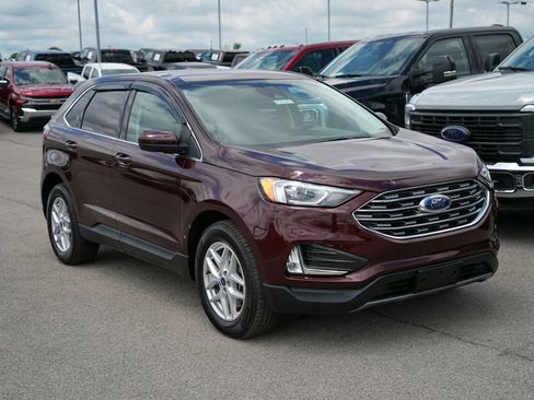 Used 2022 Ford Edge SEL w/ Convenience Package AWD/4WD image 3