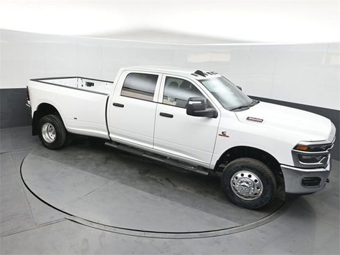 New 2026 RAM 3500 Tradesman image 27