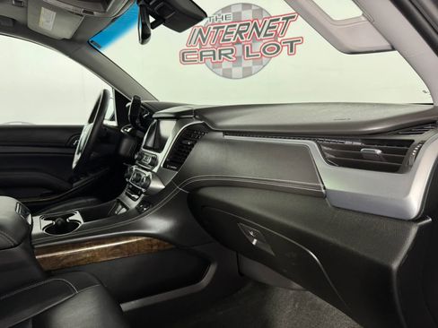 Used 2016 Chevrolet Suburban LT AWD/4WD image 12