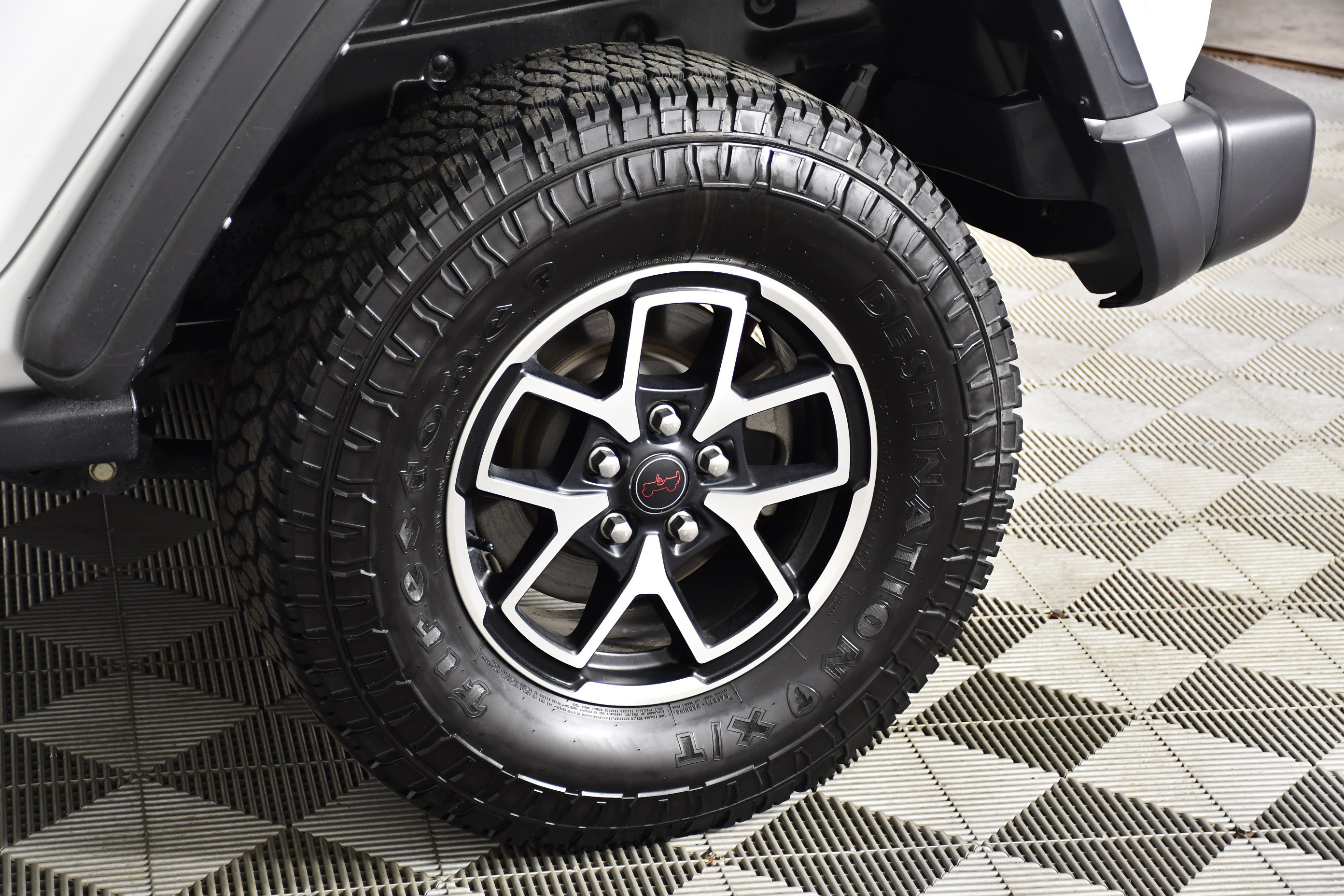 Used 2024 Jeep Wrangler Unlimited Rubicon AWD/4WD image 49