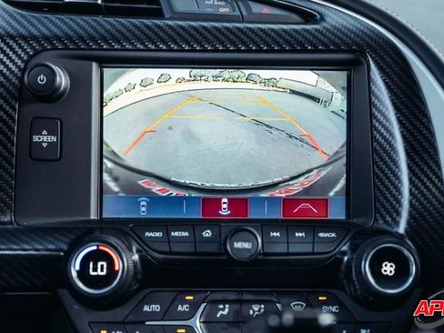 Used 2017 Chevrolet Corvette Stingray Coupe RWD image 61