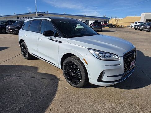 New 2026 Lincoln Corsair Reserve w/ Jet Appearance Package image 3