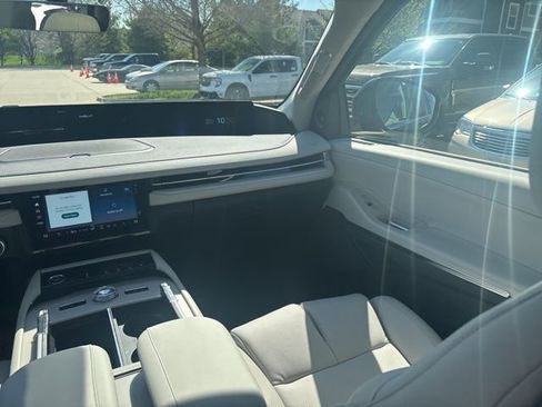 New 2026 Lincoln Navigator L Reserve AWD/4WD image 44