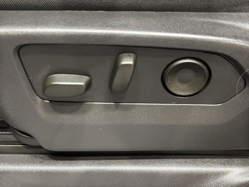 Used 2025 Chevrolet Silverado 1500 LT image 15