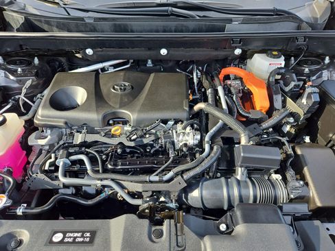 Used 2024 Toyota RAV4 XLE image 33