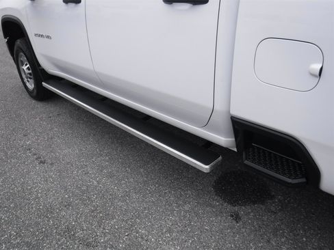 Used 2021 Chevrolet Silverado 2500 W/T w/ WT Convenience Package image 9