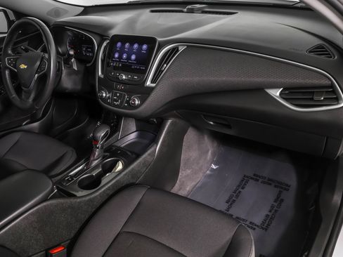 Used 2022 Chevrolet Malibu RS FWD image 41
