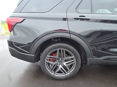 Used 2025 Ford Explorer ST w/ Sun And Sound Package image 7