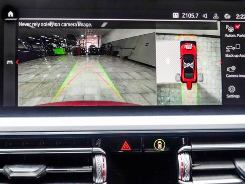 Used 2021 BMW M4 Competition w/ M Carbon Exterior Package image 28