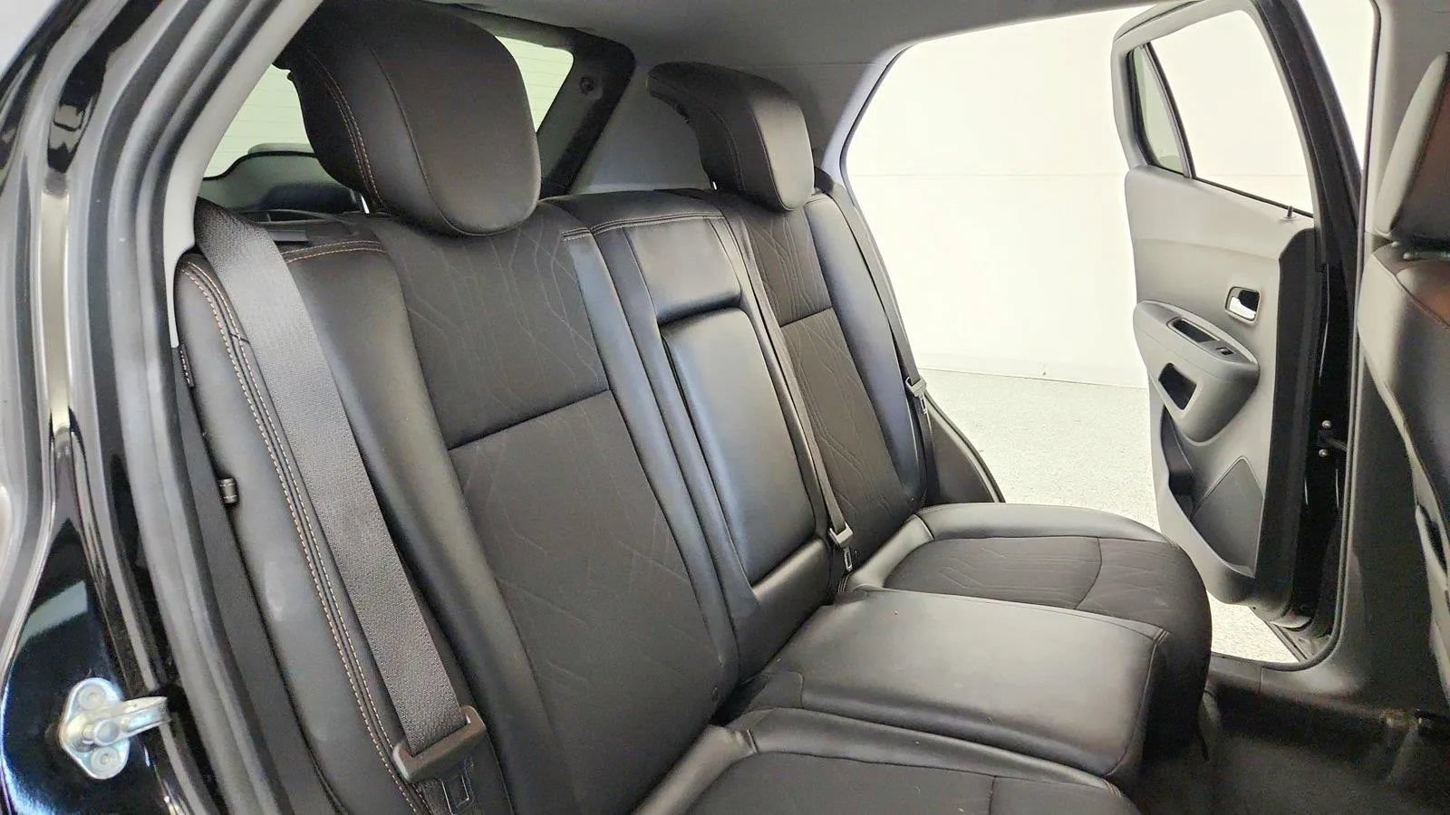 Used 2019 Chevrolet Trax LT w/ Driver Confidence Package FWD image 29