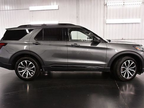 Used 2026 Ford Explorer ST-Line AWD/4WD image 8