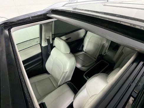 Used 2022 Nissan Pathfinder SL w/ SL Premium Package image 16