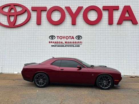 Used 2021 Dodge Challenger R/T Scat Pack w/ Shaker Package image 4