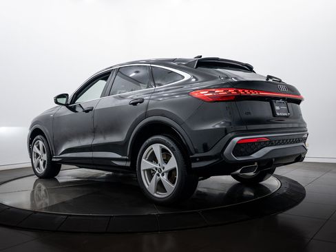 Certified 2025 Audi Q5 Premium Plus w/ Premium Plus image 5